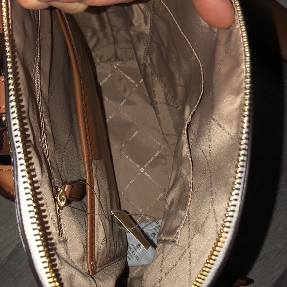 Michael Kors backpack 🎒 NWT - Picture 7 of 9